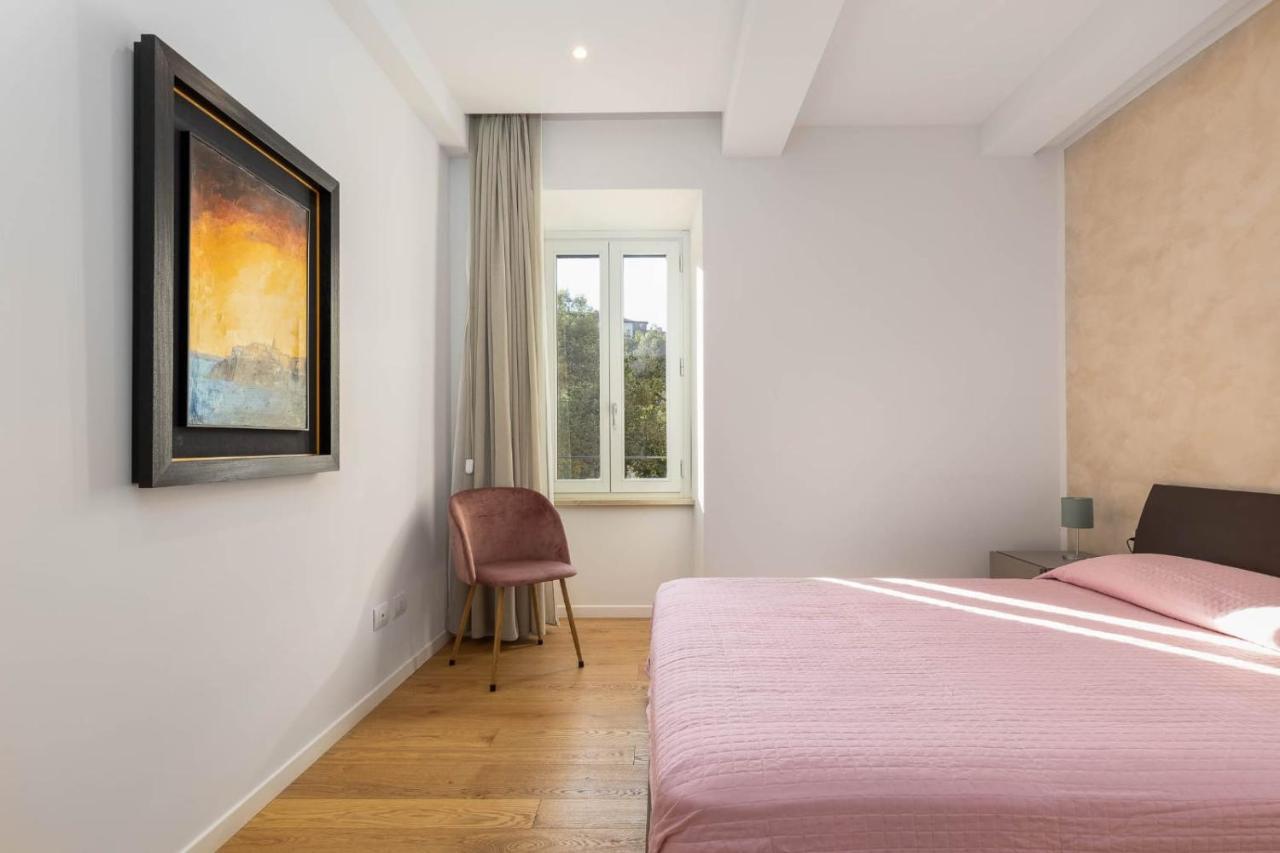 Siena Historic Center Stylish Flat With Balcony! Apartment Exterior foto