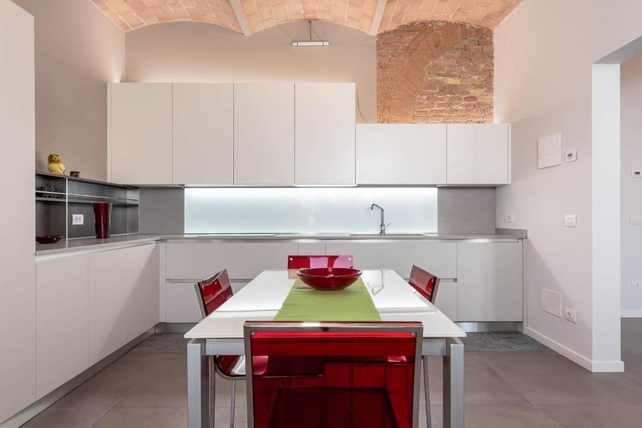 Siena Historic Center Stylish Flat With Balcony! Apartment Exterior foto